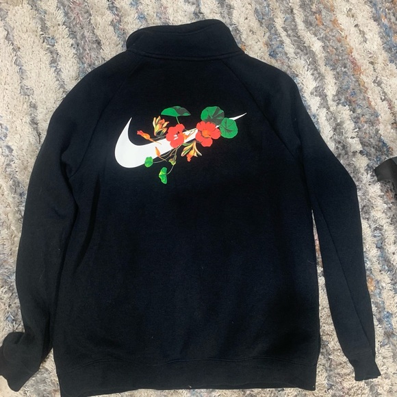 Nike sweater - Picture 4 of 4